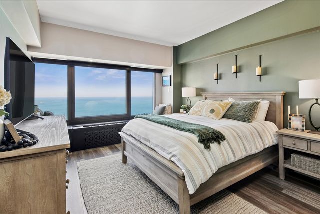 175 E Delaware Place 7304, Chicago, IL 60611