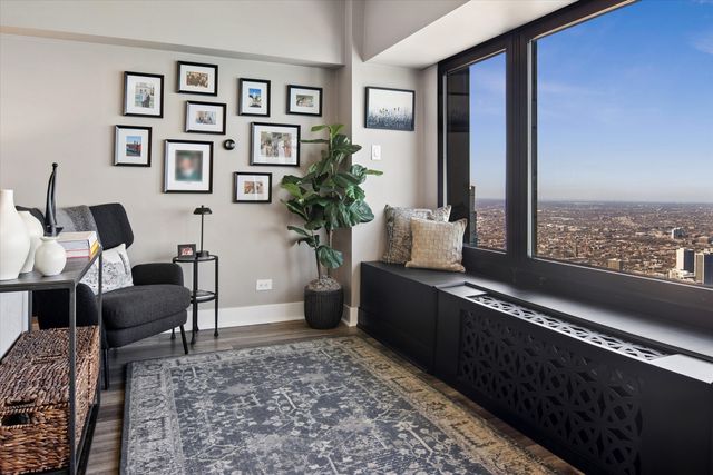 175 E Delaware Place 7304, Chicago, IL 60611