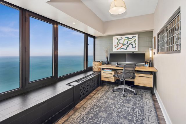 175 E Delaware Place 7304, Chicago, IL 60611