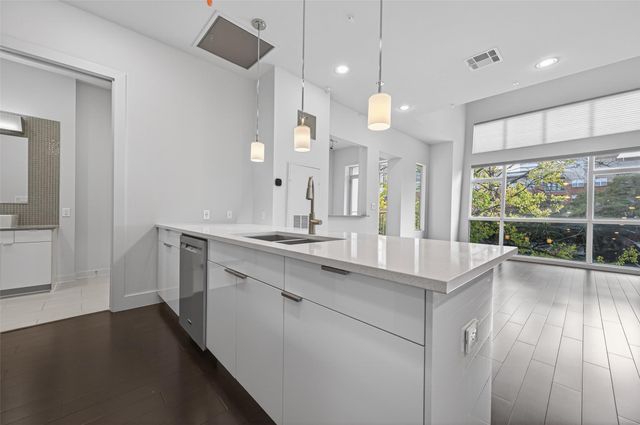 207 Pierce Street 307, Houston, TX 77002