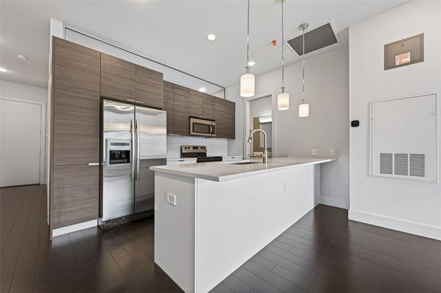 207 Pierce Street 307, Houston, TX 77002