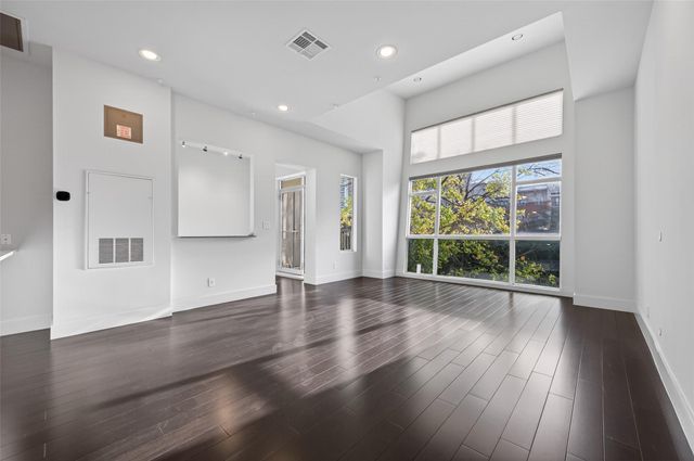 207 Pierce Street 307, Houston, TX 77002