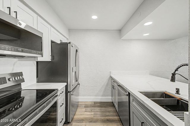 3314 N 68TH Street N 211, Scottsdale, AZ 85251