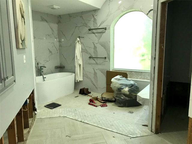 1616 Milian Circle, Sweeny, TX 77480