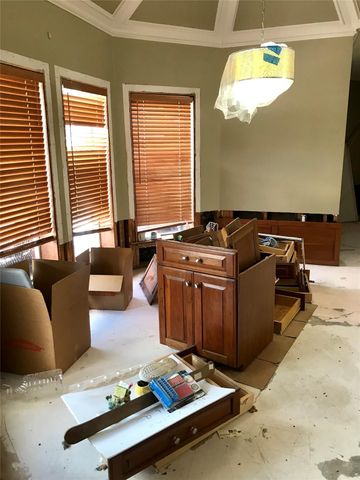 1616 Milian Circle, Sweeny, TX 77480