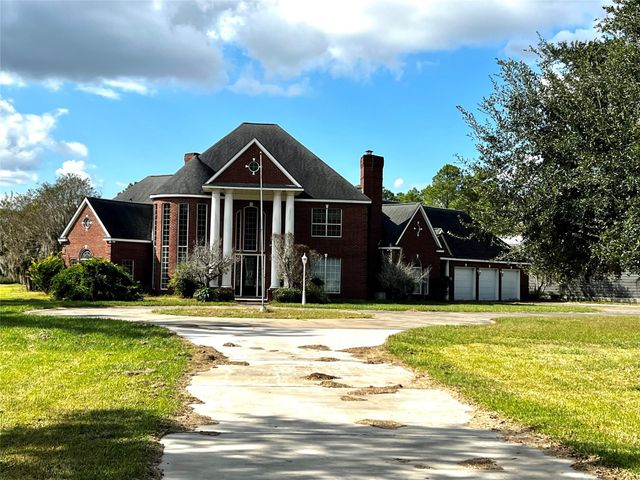 1616 Milian Circle, Sweeny, TX 77480