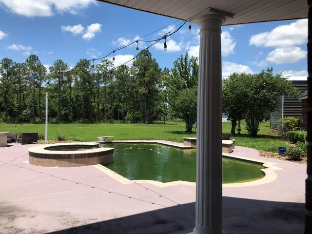 1616 Milian Circle, Sweeny, TX 77480