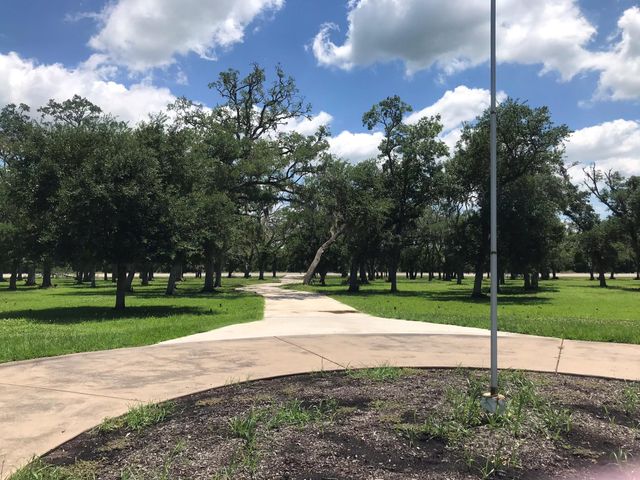 1616 Milian Circle, Sweeny, TX 77480