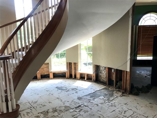 1616 Milian Circle, Sweeny, TX 77480