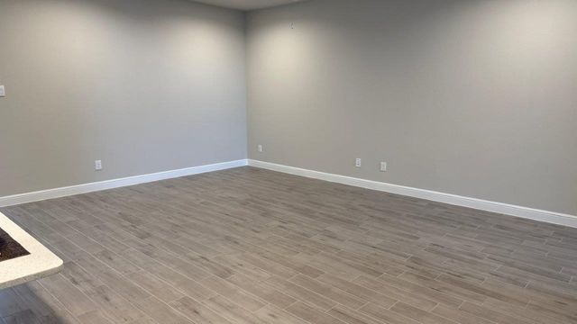 1918 JACKSON Street, Cleburne, TX 76033