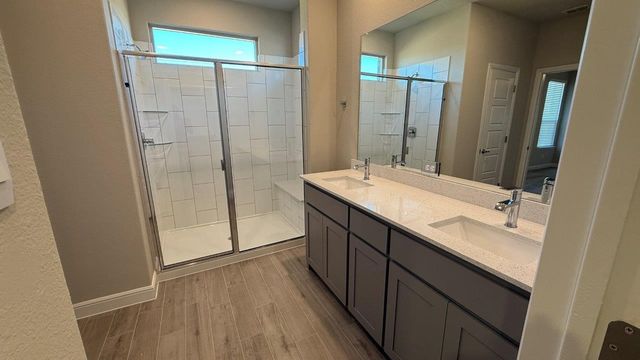 1918 JACKSON Street, Cleburne, TX 76033