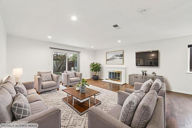 151 Marquette Ave, Vallejo, CA 94589