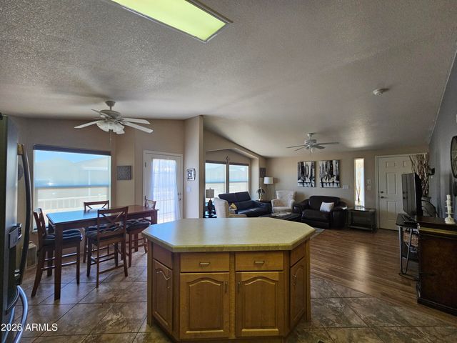 650 N Hawes Road 4621, Mesa, AZ 85207