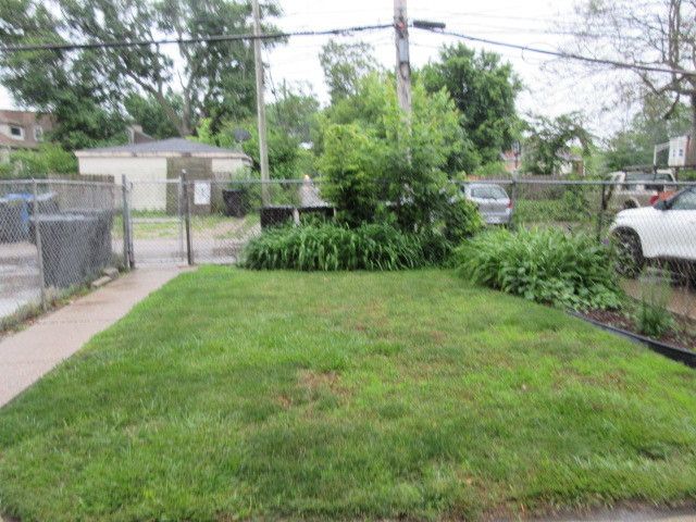 1447 W Garfield Boulevard, Chicago, IL 60636