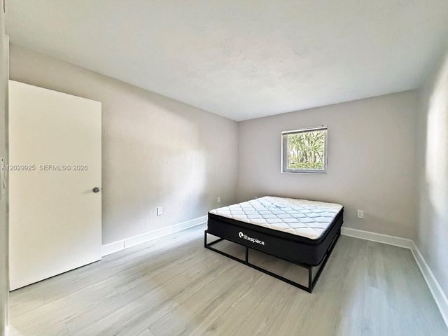 8601 SW 68 Court 5, Pinecrest, FL 33156