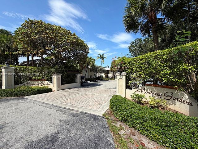 8601 SW 68 Court 5, Pinecrest, FL 33156