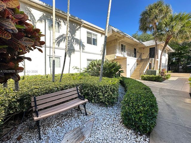 8601 SW 68 Court 5, Pinecrest, FL 33156