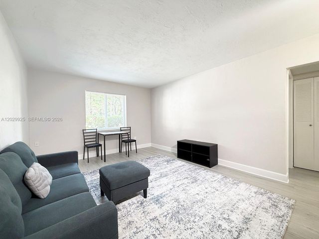8601 SW 68 Court 5, Pinecrest, FL 33156
