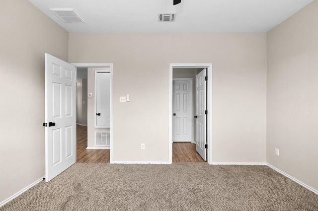 508 Crane Crest DR, Jarrell, TX 76537