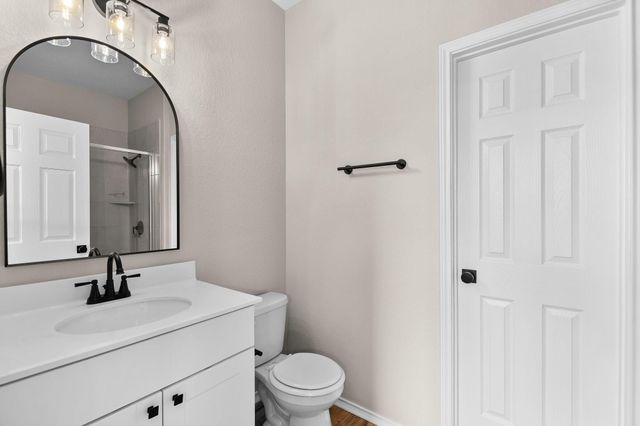 508 Crane Crest DR, Jarrell, TX 76537