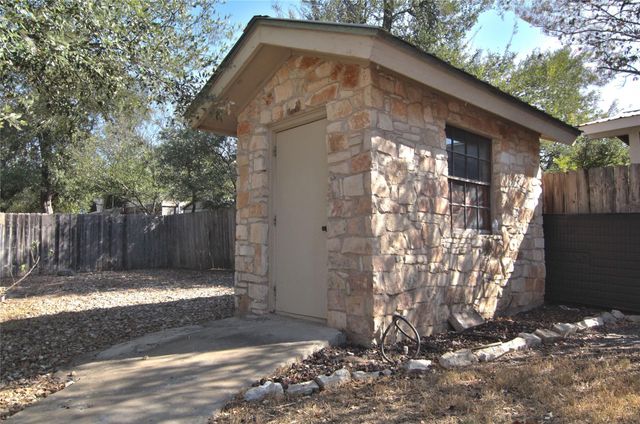 2507 Chaparral Park RD, Manchaca, TX 78652