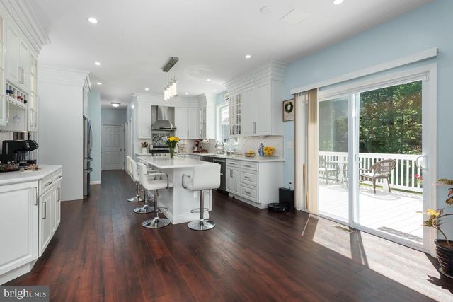 3 ERIN CT, Robbinsville, NJ 08691