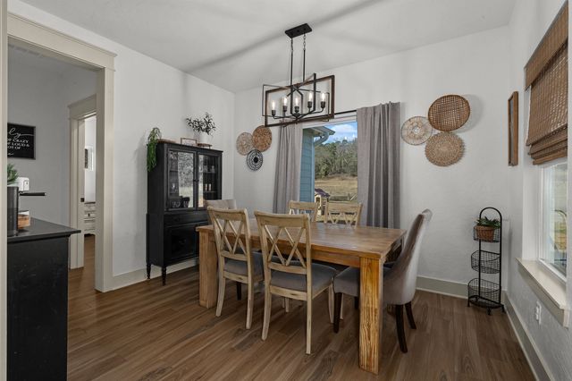 2841 Zinnia Rd, Diana, TX 75640