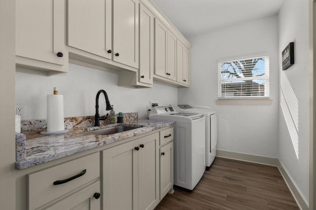 2841 Zinnia Rd, Diana, TX 75640