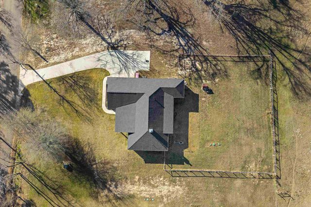 2841 Zinnia Rd, Diana, TX 75640