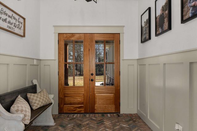 2841 Zinnia Rd, Diana, TX 75640