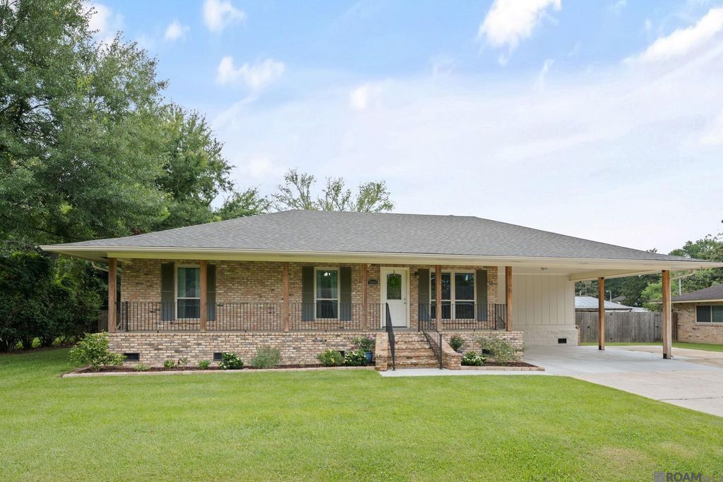 38040 Mistletoe St, Gonzales, LA 70737