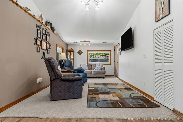 12673 Marsh Road, Shelbyville, MI 49344