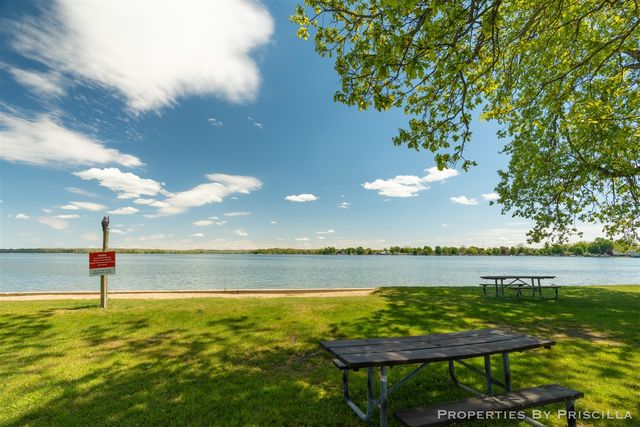 12673 Marsh Road, Shelbyville, MI 49344
