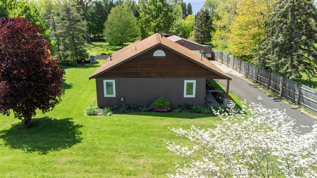12673 Marsh Road, Shelbyville, MI 49344