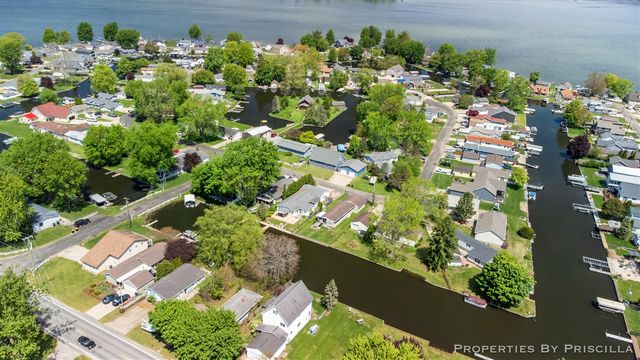 12673 Marsh Road, Shelbyville, MI 49344