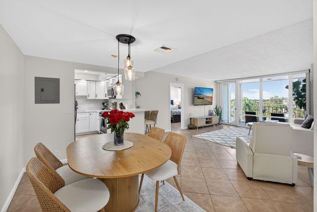 336 Golfview Road 414, North Palm Beach, FL 33408