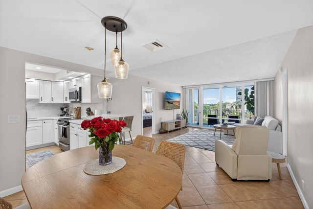 336 Golfview Road 414, North Palm Beach, FL 33408