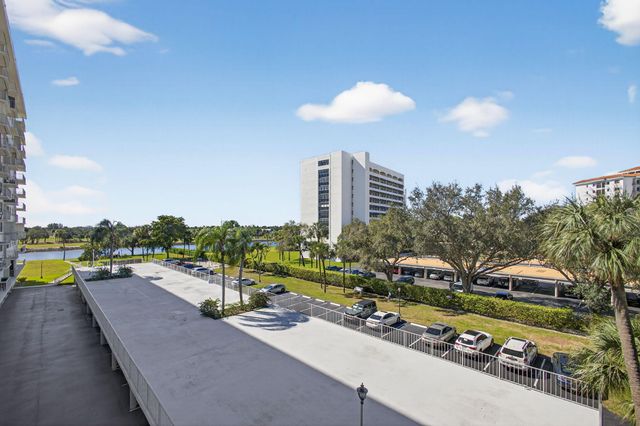 336 Golfview Road 414, North Palm Beach, FL 33408