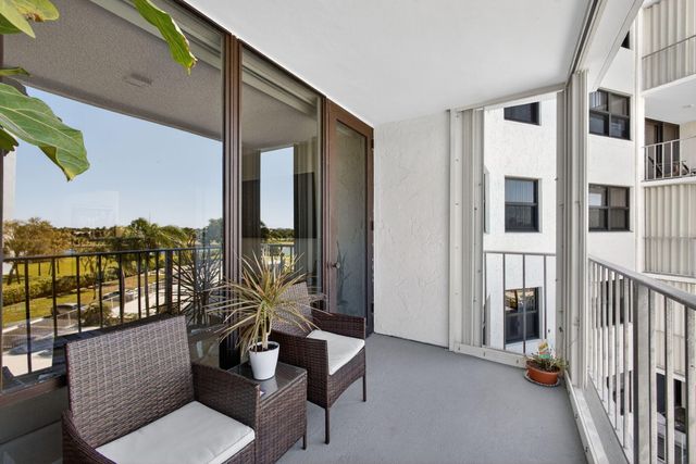 336 Golfview Road 414, North Palm Beach, FL 33408