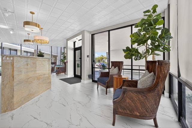 336 Golfview Road 414, North Palm Beach, FL 33408