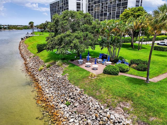 336 Golfview Road 414, North Palm Beach, FL 33408