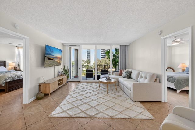 336 Golfview Road 414, North Palm Beach, FL 33408