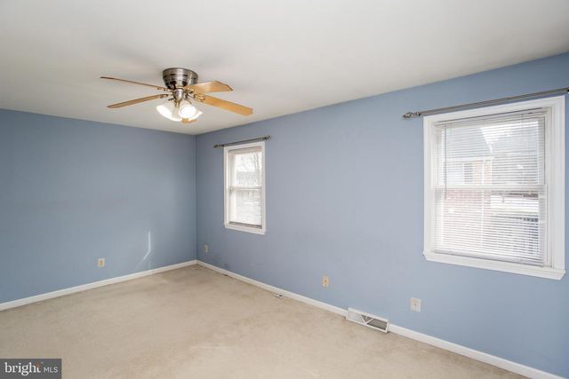 21 WASHINGTON SQ, Doylestown, PA 18901