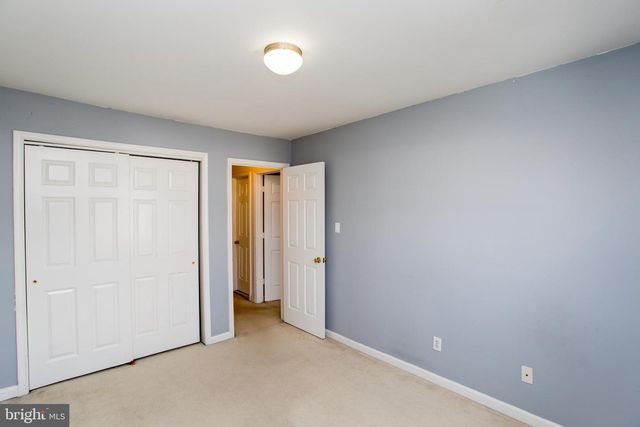 21 WASHINGTON SQ, Doylestown, PA 18901