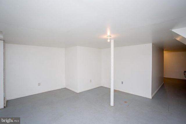 21 WASHINGTON SQ, Doylestown, PA 18901