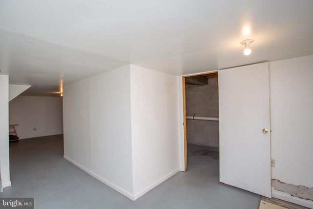 21 WASHINGTON SQ, Doylestown, PA 18901