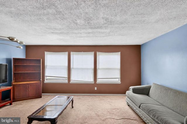 1915 VALLEY TER SE, Washington, DC 20032