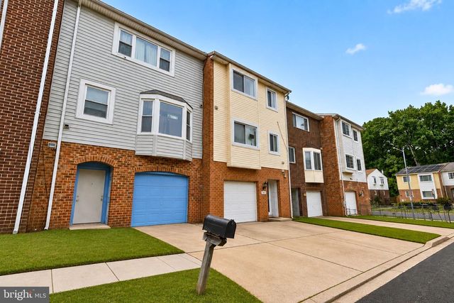 1915 VALLEY TER SE, Washington, DC 20032