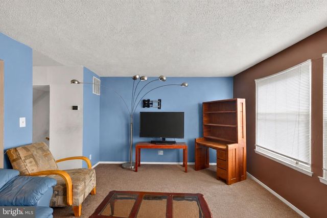 1915 VALLEY TER SE, Washington, DC 20032