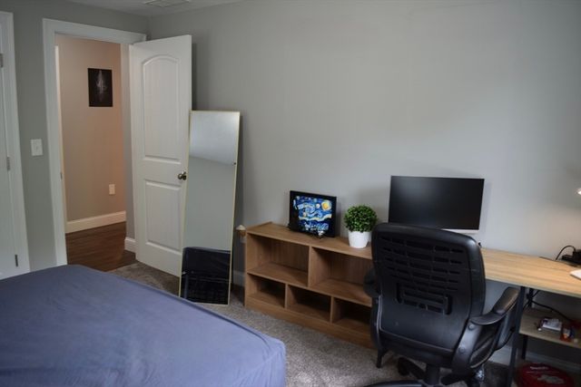 142 Grove Ave, Wilmington, MA 01887